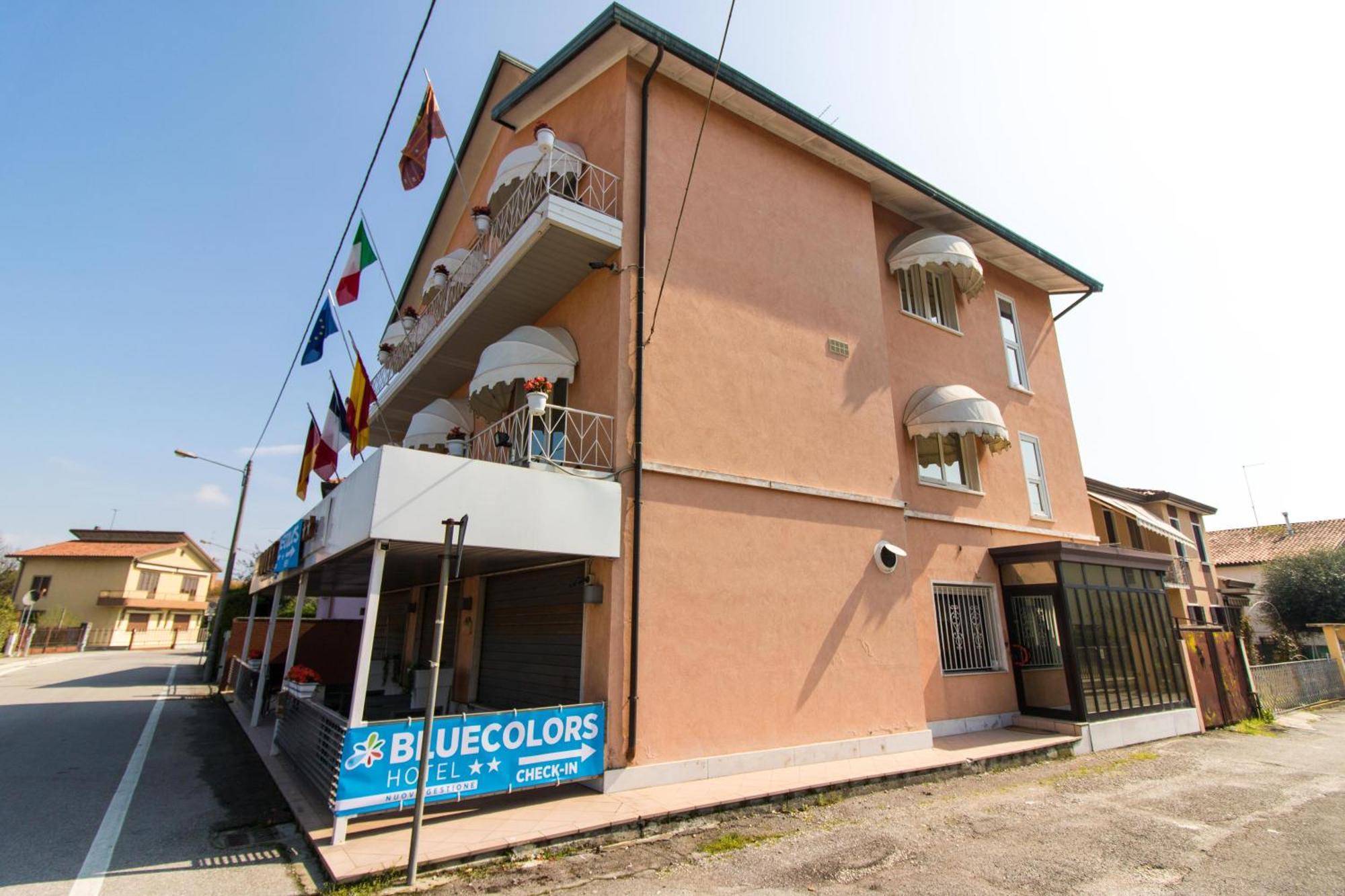 Bluecolors Hotel كامبالتو المظهر الخارجي الصورة