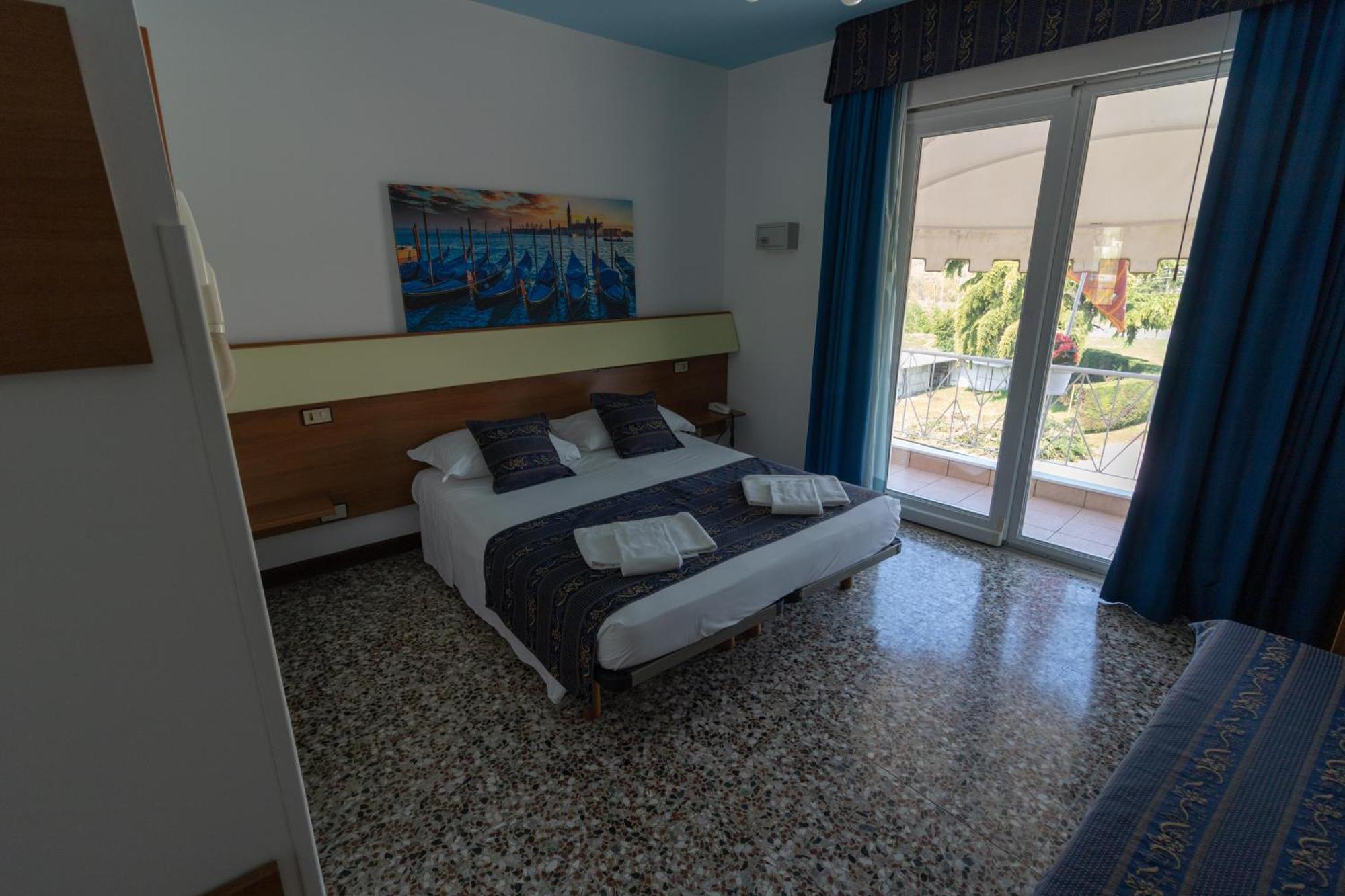 Bluecolors Hotel كامبالتو المظهر الخارجي الصورة
